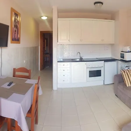 شقة Compostela Family Garden بلايا ذي لاس أميريكاس